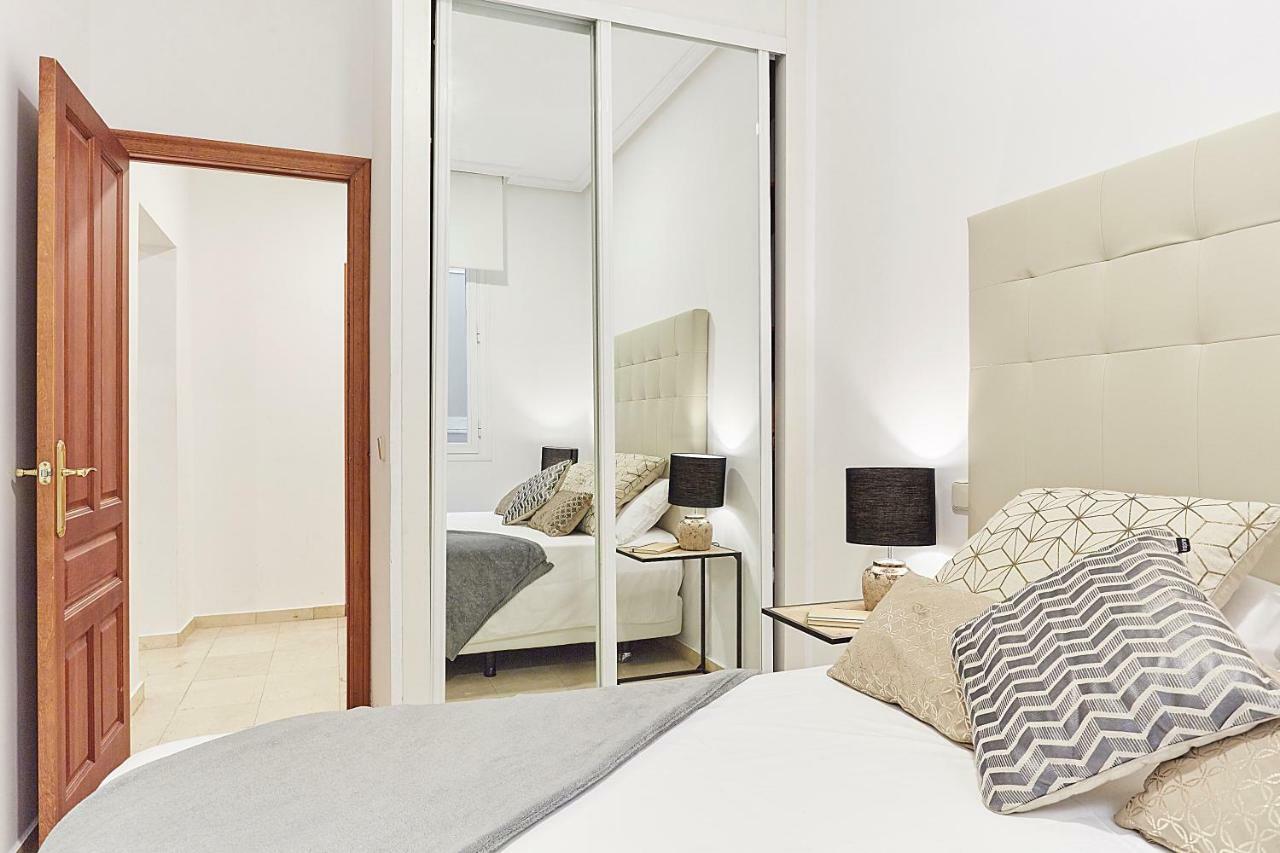Leeways Apartment Xxx In Gran Via Madrid Ngoại thất bức ảnh