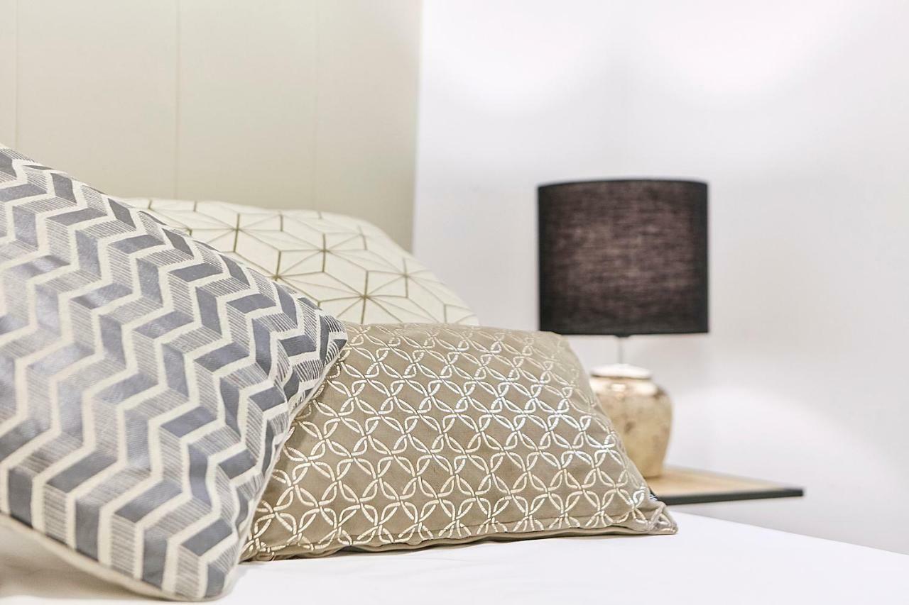 Leeways Apartment Xxx In Gran Via Madrid Ngoại thất bức ảnh